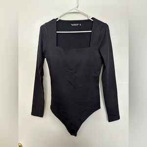 Women Black Bodysuit, Size Medium.